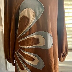 JODIFL Brown Top with Abstract Pattern